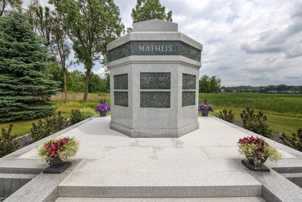 Octagonal private estate mausoleum